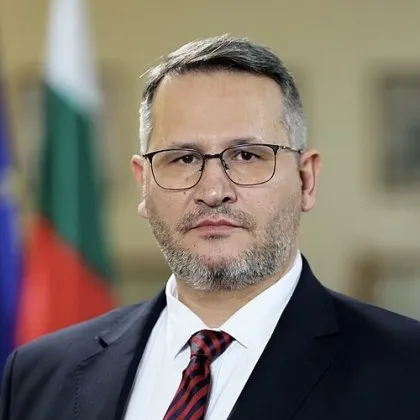 Иван Христанов влиза в битката за президент