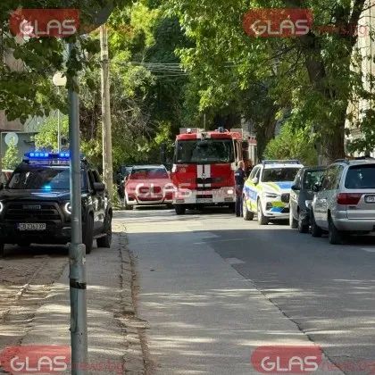Димящо табло в Плводив вдигна пожарна на крак