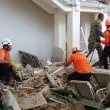 Най-малко 47 са загиналите в Индонезия след земетресенията