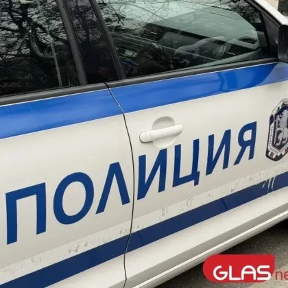 Без книжка и с 1,86 промила: Мъж открадна общинска кола в Свищов