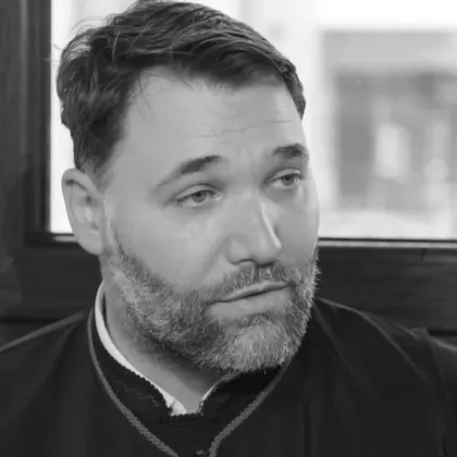 Две жени твърдят, че са загубили хиляди левове, след като се доверили на свещеник
