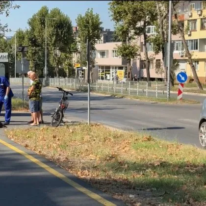 Двама пострадали за часове в Ямбол: След тротинетка кола блъсна и велосипедистка