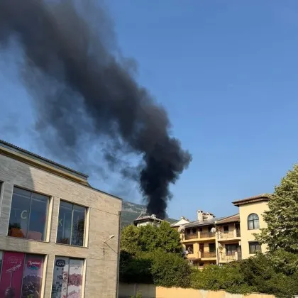 Пожар избухна в столичния кв. "Драгалевци"