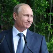 Путин обеща победа в Украйна, Медведев нарече емигриралите "хлебарки"