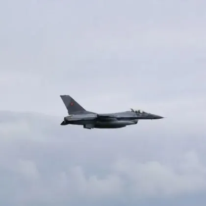 Румъния вдигна два F-16 и хеликоптер заради засечен дрон