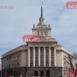Парламентът се събира извънредно