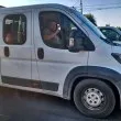 Бутилка вода едва не прати моторист на асфалта в Бургас