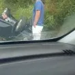 Кола се обърна по таван в Бургаско СНИМКИ