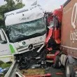 Транспортираха с хеликоптер водач от тежката катастрофа в Ловешко
