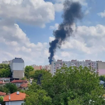 Гъст дим в промишлената зона на Разград вдигна накрак гражданите