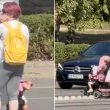 Жена с детска количка предизвика възмущение с опасно пресичане в София ВИДЕО