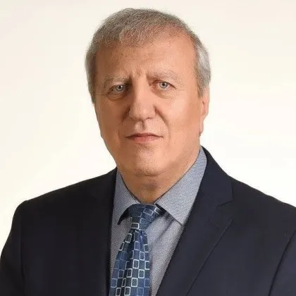 Александър Томов се кандидатира за президент