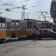 Сблъскаха се трамвай и кола, има тапа СНИМКА