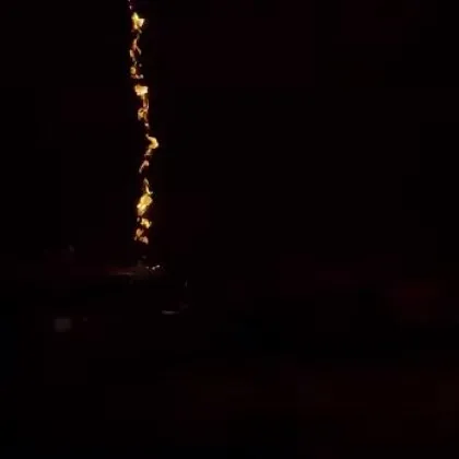 Зловещо! Светкавица удари къща в наш град ВИДЕО