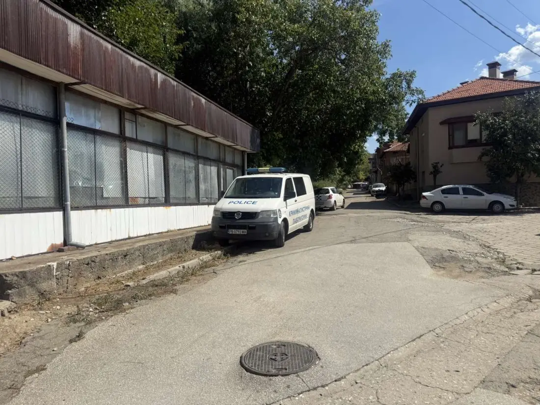 ГДБОП влезе в имота на бивш военен в Брестовица