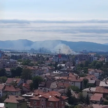 Избухна нов голям пожар в София СНИМКИ+ВИДЕО