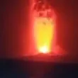 Избухна вулканът Анак Кракатау, спряха над 200 полета ВИДЕО