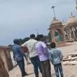 Мълния срути заслон по време на погребение, двама адвокати загинаха