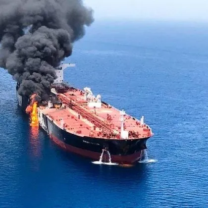Войната ескалира: Иран удари база с американски войници и 10 кораба, САЩ потопиха танкерите им