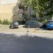 Меле между блоковете в &bdquo;Тракия": Младеж с BMW помете паркирани коли