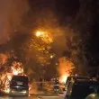 Огнена нощ в София: Автомобили горят в &bdquo;Хиподрума" и &bdquo;Лагера", чуват се гърмежи