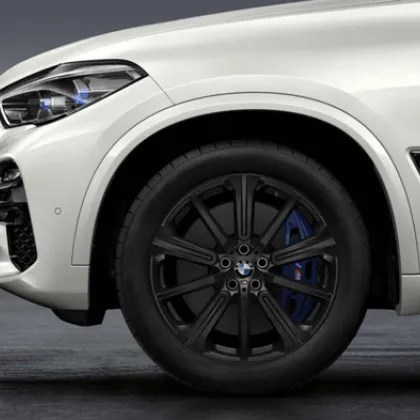 Шофьор на BMW забеляза нещо по гумите си след 15 000 км, причината го озадачи