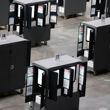 AI проби тайната на вота: САЩ се научиха да разпознават кой за кого е гласувал