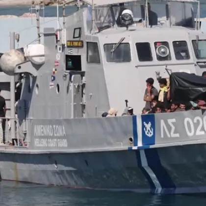 Лодка с мигранти потъна край Гавдос, 25 души са в неизвестност
