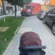 От едно лошо паркиране до разгорещена война: София закипя заради спрял бус на тротоара СНИМКИ