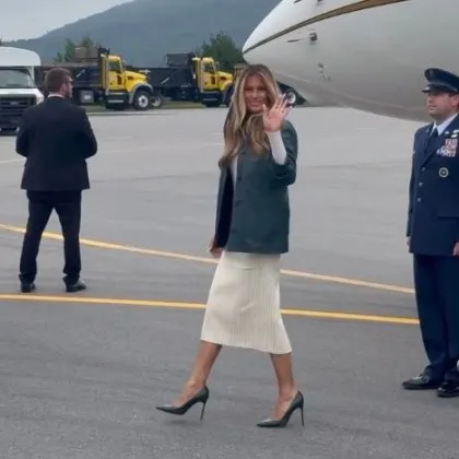 Мелания Тръмп прикова погледите в Северна Каролина ВИДЕО