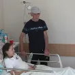 Джесика мечтае да стане от леглото: 87-годишният ѝ дядо не се отказва от битката