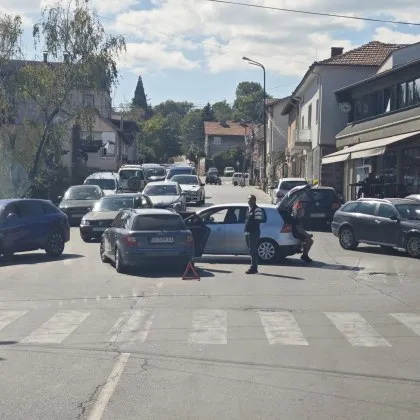 Катастрофа затруднява движението в Бистрица