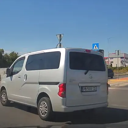 Когато "дясностоящият" влезе в кръговото: Пловдивчани спорят кой е с предимство