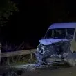 Микробус се вряза в трактор на пътя за Кърджали, шофьорът е в болница