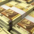 Разследват малоимотни лица, превъртали милиони левове през банки и чейнджбюра