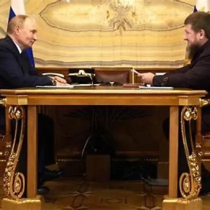 355 от 450 за партията на Путин. В Чечения Кадиров получава 99,85%