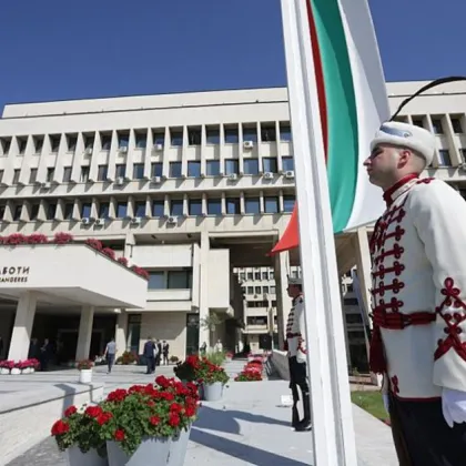 Посланикът на България в ОАЕ Иван Йорданов се срещна в МВнР със зам.-министъра