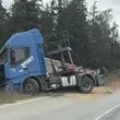 ТИР излетя от пътя край Любен Каравелово СНИМКА