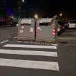 Абсурдна гледка: Пешеходна пътека води право към... казаните СНИМКА