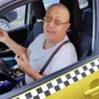 Таксиджия от Дупница тръгна да издирва своя пътничка - стигна до дома ѝ