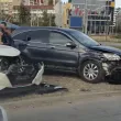Удар между коли на кръговото на 4-ти километър в София, щетите са големи ВИДЕО