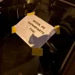 &bdquo;Моля, не паркирайте тук!": Разпечатан ултиматум изненада шофьор СНИМКИ