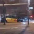 Двама загинаха при наводнения в Каталуния, издирват изчезнал