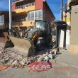 Багери събарят наркодепа и незаконни постройки в "Столипиново" СНИМКИ