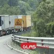 Започва спешен ремонт на фуги на мостове по пътя към Маказа. Ограничението става 40 км/ч