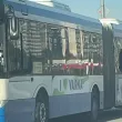 Камион с арматура потроши стъклата на автобус във Варна СНИМКИ+ВИДЕО