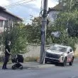 Кандидатпрезидентски паркинг: Кола на партиен лидер затвори тротоар в София