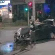 Комшарен сблъсък във Варна! Две коли са помлени СНИМКИ