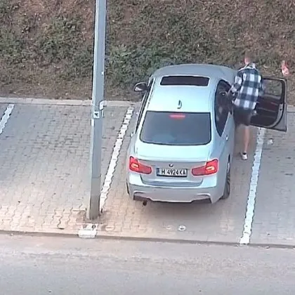 Боклук в тревата, наглост пред камерата! Младеж вбеси София ВИДЕО