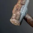 Пиян баща удари с чук 14-годишната си дъщеря по главата